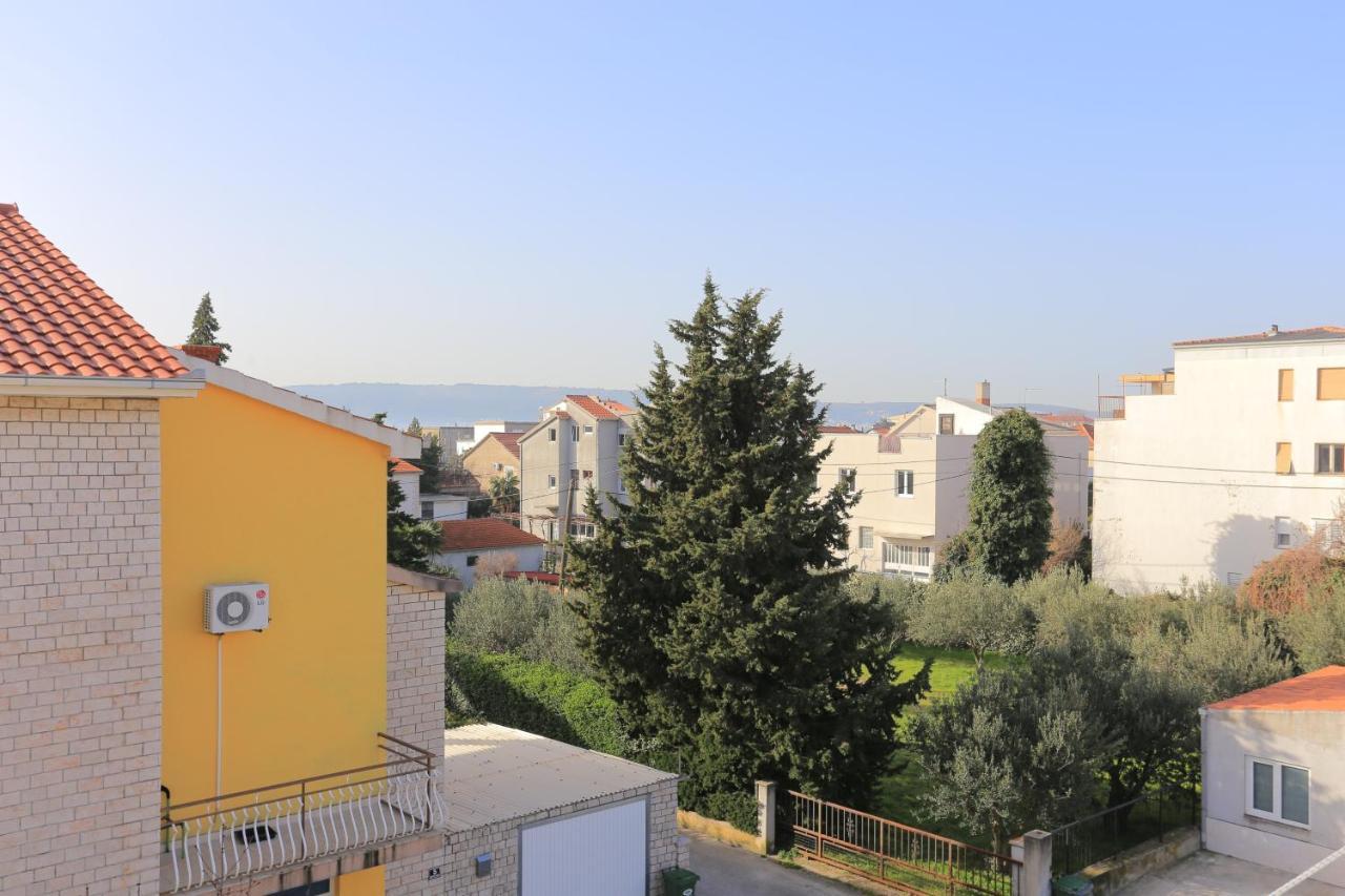 Apartments And Rooms With Parking Space Kastel Stafilic, Kastela - 18673 Exterior foto